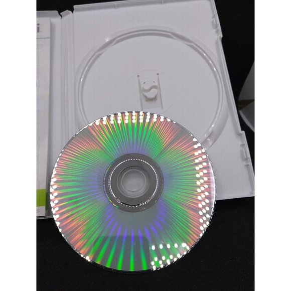 Wii Fit (Nintendo Wii) - Fitness Game - Picture 5 of 7